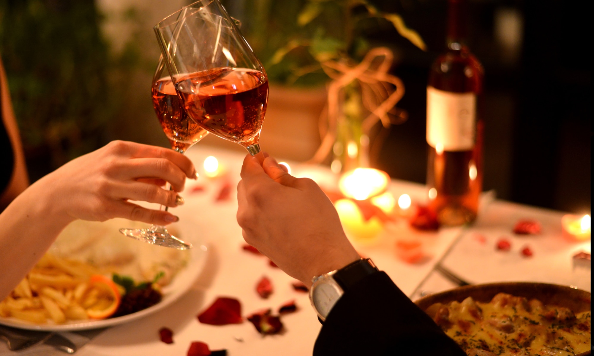 The 9 Most Romantic Restaurants in Seattle (Great Views to Affordable Options)