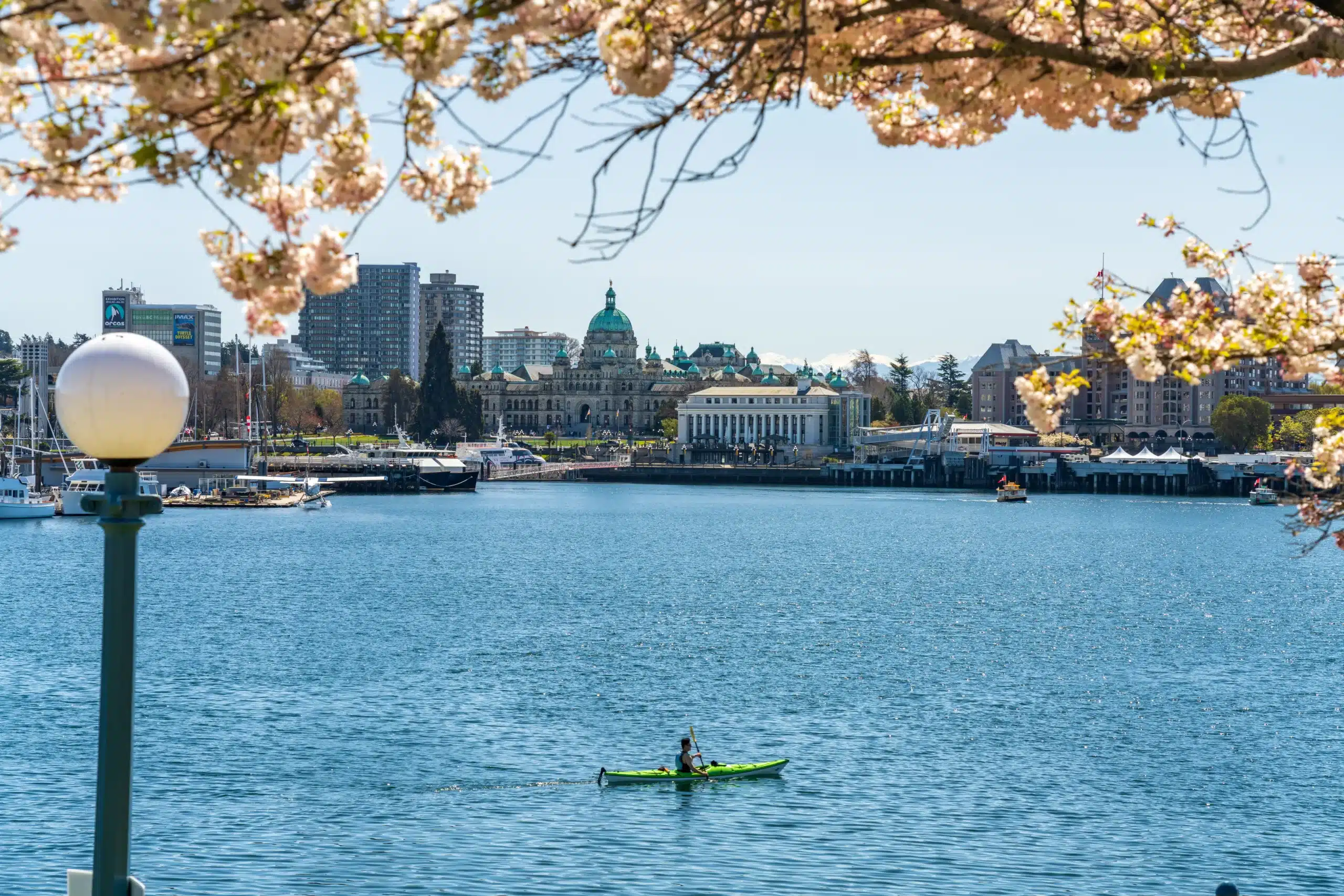 19 Things to Do in Victoria, BC from Shopping and Dining to Biking and Kayaking