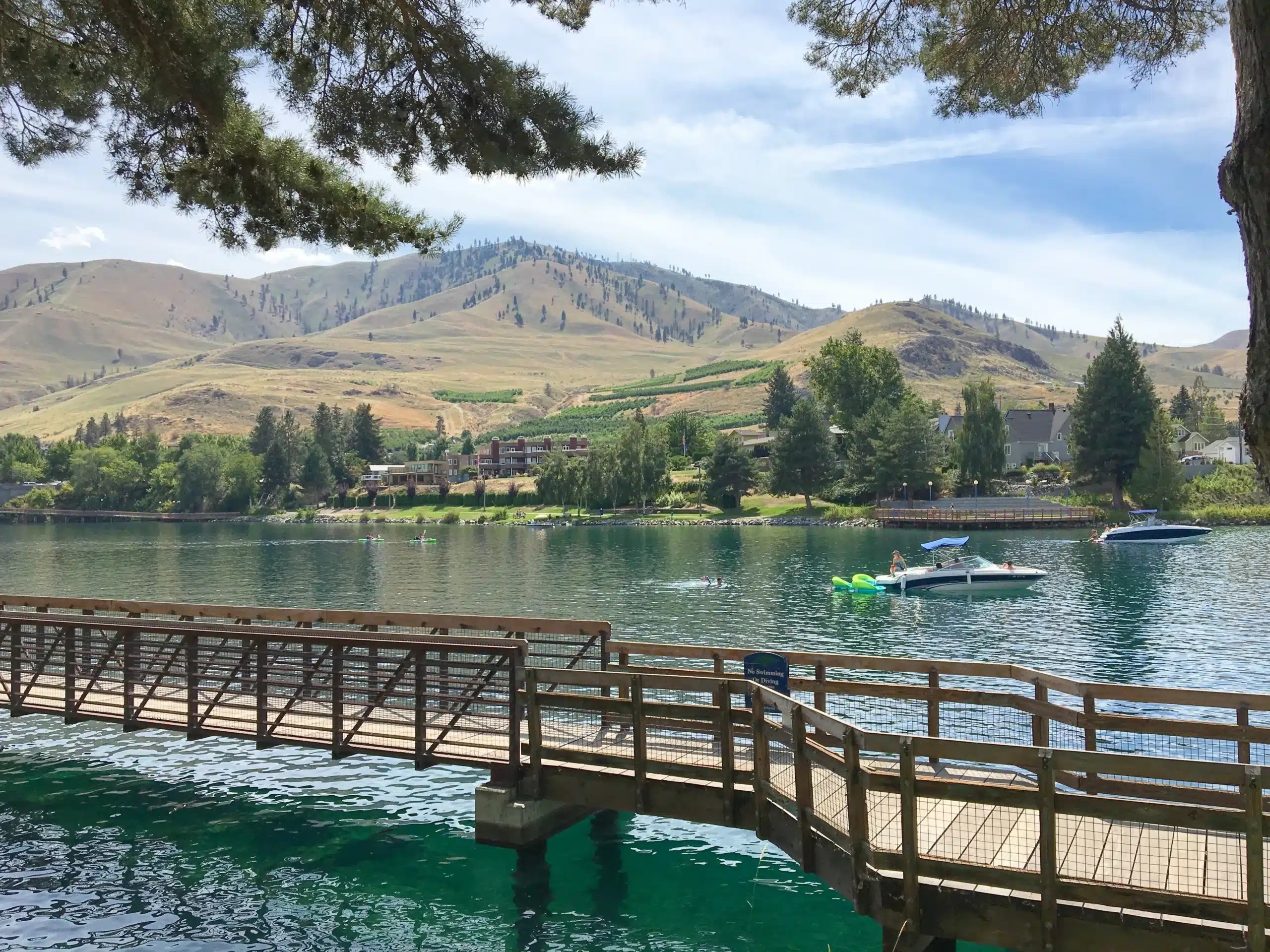 14 Things to Do in Chelan – From Morning Bakeries to Boating Adventures