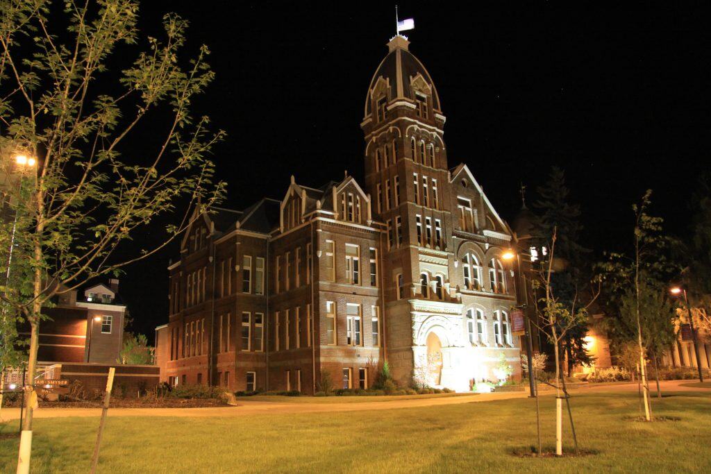 2009-05-23, Barge Hall, Central Washington University (Ellensburg, Washington), 231818