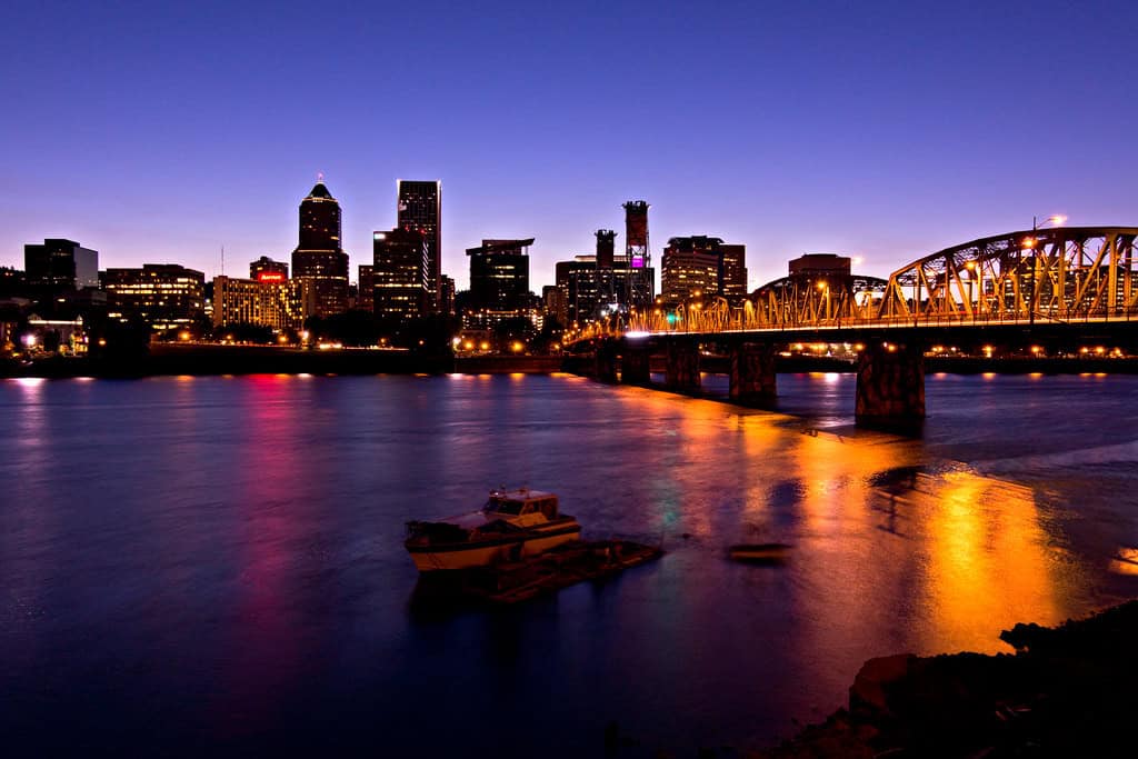 Portland - Bridges hawthorne bridge