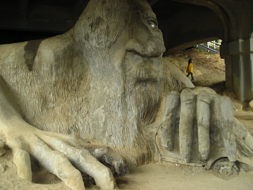 Washington’s Strangest Roadside Attractions Are Hiding in Plain Sight Along Its Highways