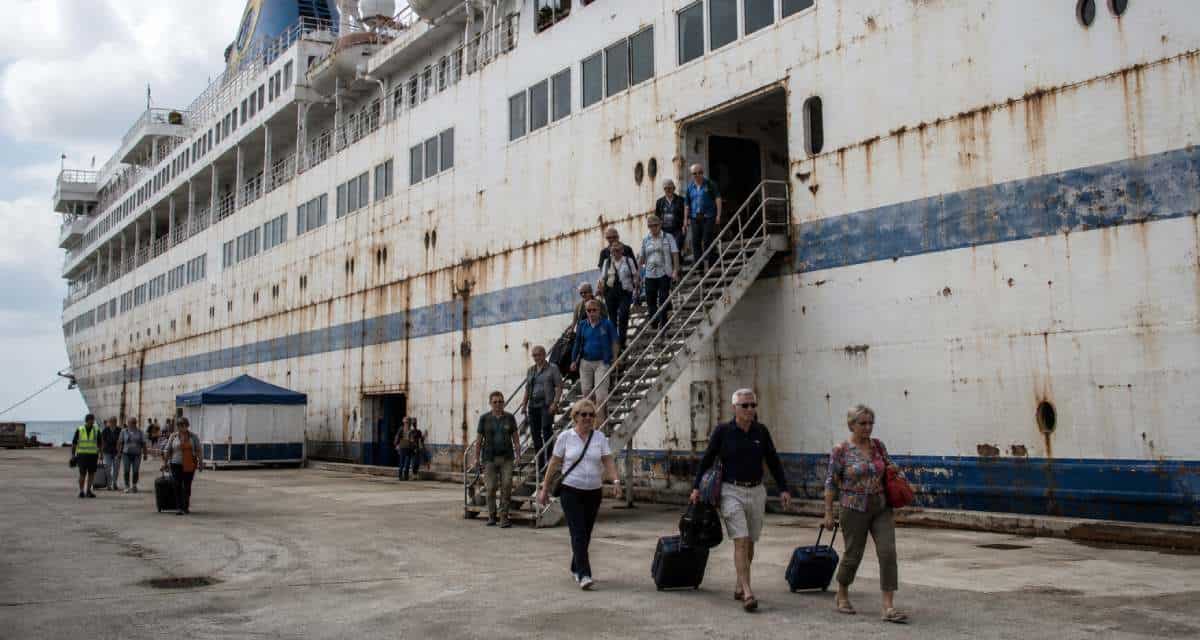 6 Cruise Ships Experienced Travelers Would Avoid Booking