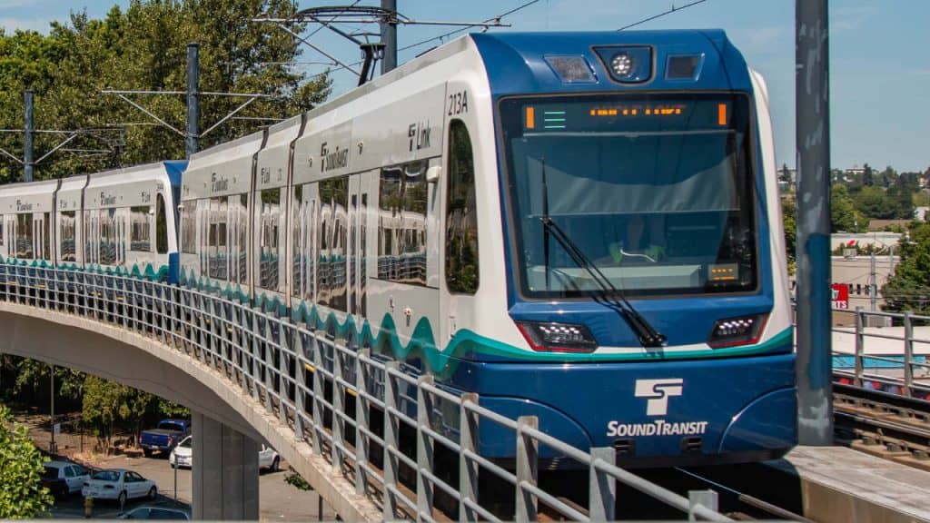 Seattle Made Transit History With the World’s First Light Rail Line Across a Floating Bridge